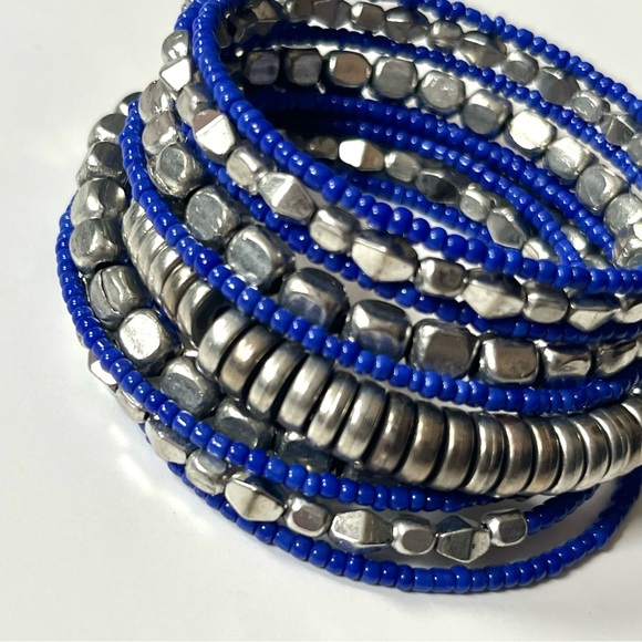 blue beaded & silver stone all in one “slinky” bracelet bangle - Picture 2 of 11